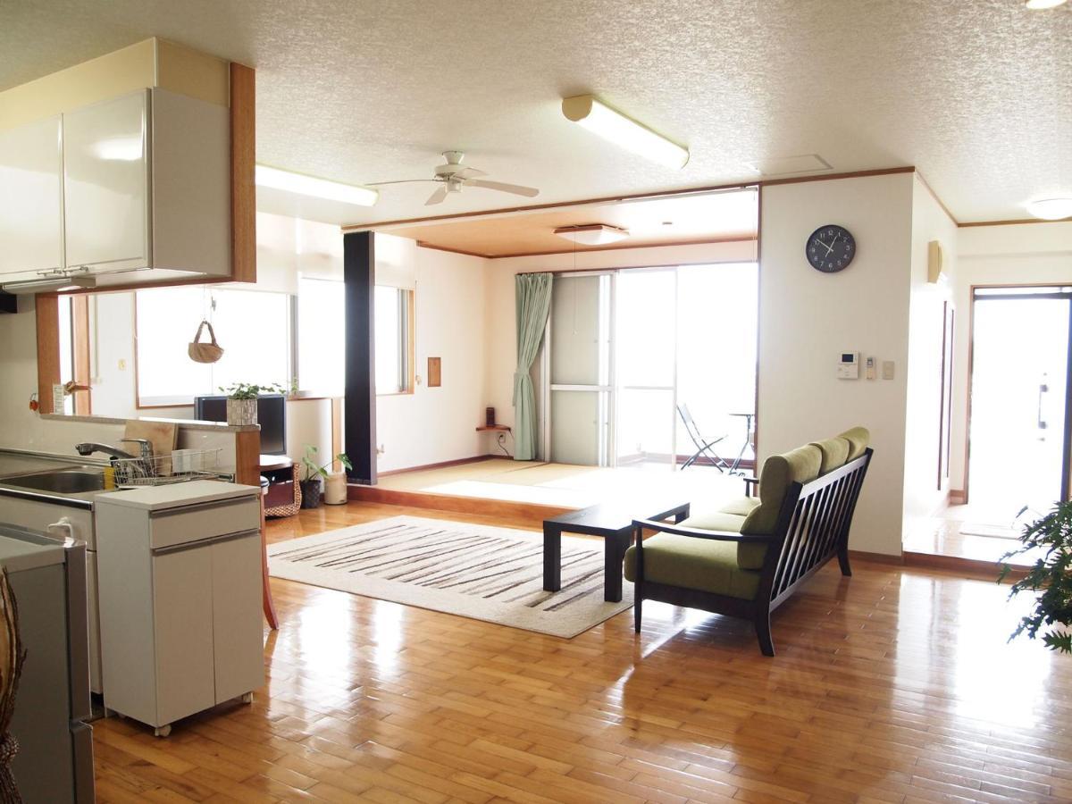 Rental Villa Luana Waioli Tomigusuku Exteriör bild